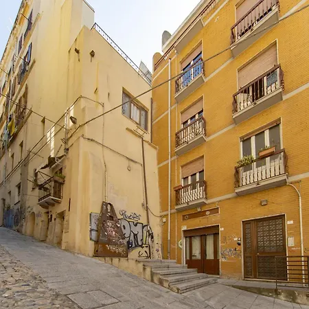 דירה Moon House קליארי