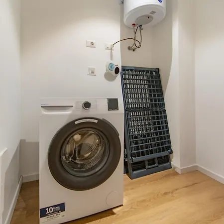 Moon House Апартаменты *